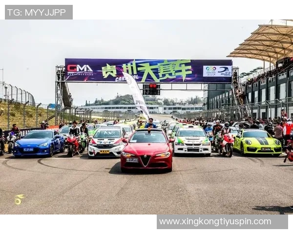 西甲推出2526赛季冬季用球设计灵感源自赛车运动的速度与激情